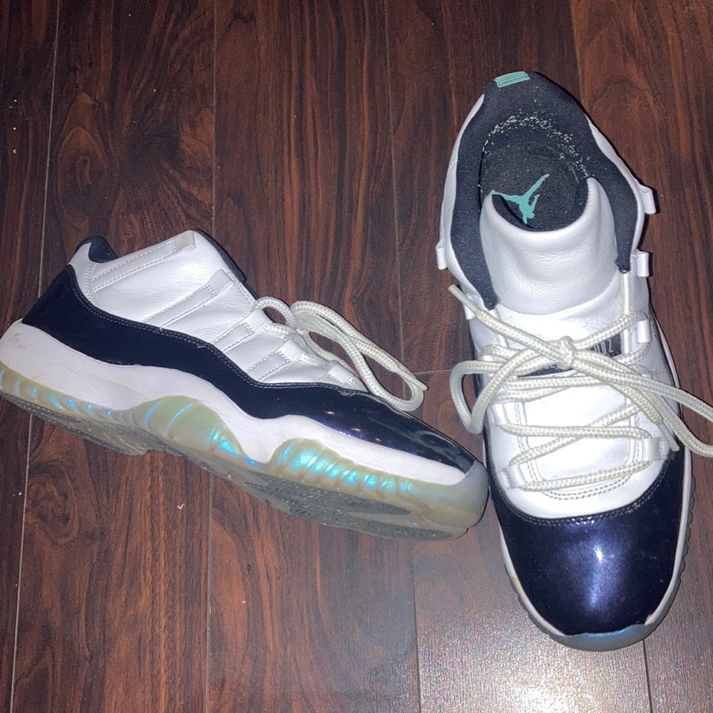 Air Jordan 11